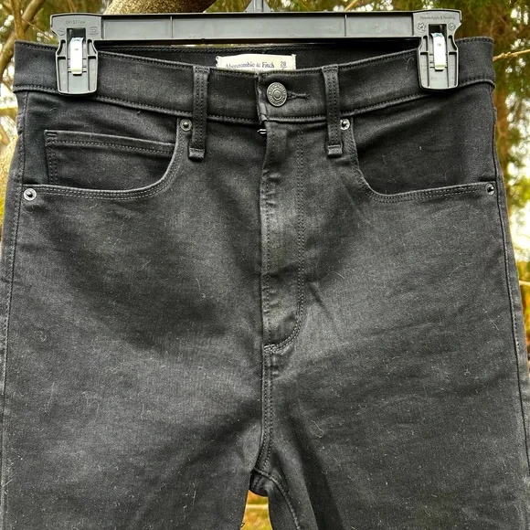 NWOT Abercrombie black jeans ultra high rise super skinny raw hem 28R 6 - Picture 4 of 15